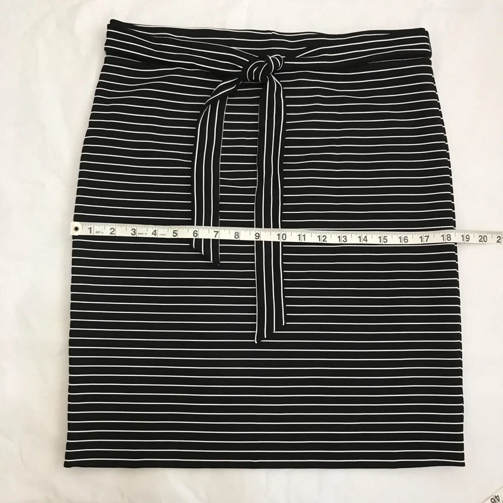 LOFT black white